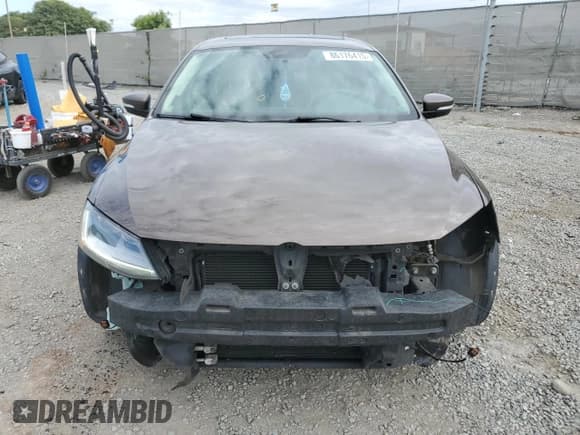 ✅ 2012 Volkswagen Jetta SEL • VIN: 3VWLP7AJ4CM124666 • Лот: 86176415. Опубликован ранее на Copart с пробегом 154 138 миль. Бесплатный доступ к архиву аукционных продаж из США и подробный отчёт об истории автомобиля на DreamBid. Изображение 5.