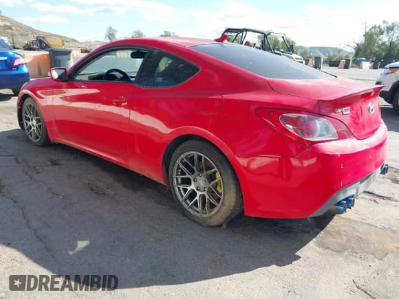 ✅ 2011 Hyundai Genesis Coupe Track • VIN: KMHHU6KH0BU049333 • Lot: 41713435. Wystawiony na IAAI z przebiegiem 196 536 mil. Bezpłatny archiwum sprzedaży aukcyjnych z USA i szczegółowy raport historii pojazdu na DreamBid. Zdjęcie 3.
