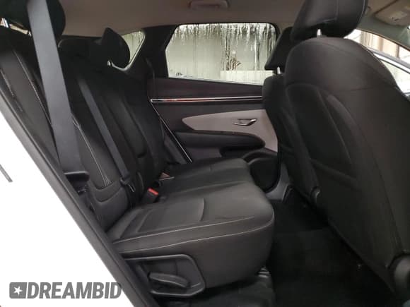 ✅ 2024 Hyundai Tucson SEL • VIN: 5NMJBCDE2RH388884 • Lot: 77825184. Wystawiony na Copart z przebiegiem 23 135 mil. Bezpłatny archiwum sprzedaży aukcyjnych z USA i szczegółowy raport historii pojazdu na DreamBid. Zdjęcie 11.