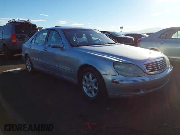 ✅ 2000 Mercedes-Benz S 320/430/500 • VIN: WDBNG70J7YA086494 • Лот: 43365650. Опубликован ранее на IAAI с пробегом 350 691 миль. Бесплатный доступ к архиву аукционных продаж из США и подробный отчёт об истории автомобиля на DreamBid. Изображение 1.
