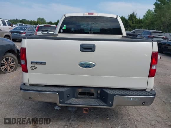 ✅ 2008 Ford F-150 XLT • VIN: 1FTPW12V18FA20049 • Lot: 43114321. Wystawiony na IAAI z przebiegiem 260 135 mil. Bezpłatny archiwum sprzedaży aukcyjnych z USA i szczegółowy raport historii pojazdu na DreamBid. Zdjęcie 17.