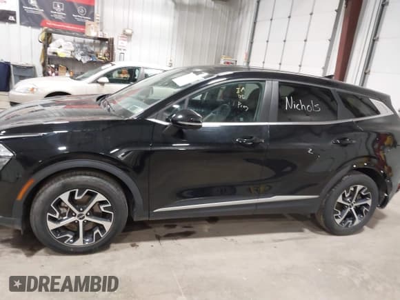 ✅ 2023 Kia Sportage EX • VIN: 5XYK33AF2PG026981 • Lot: 43583742. Listed on IAAI with 32,181 mi. Free auction sales archive from the USA and detailed vehicle history report at DreamBid. Image 15.