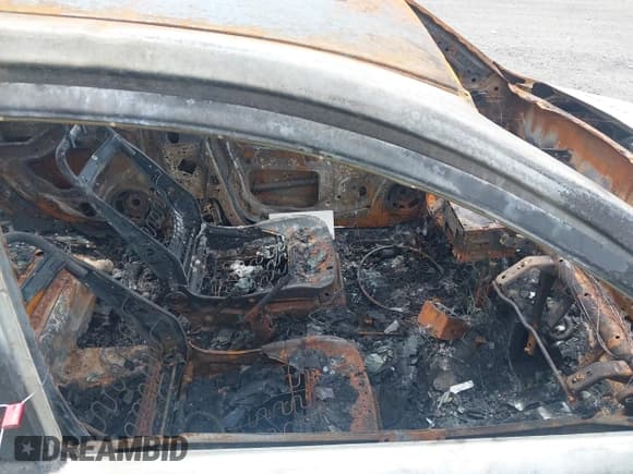 ✅ 2016 Nissan Versa SV • VIN: 3N1CN7AP5GL895438 • Lot: 42474562. Listed on IAAI with Not provided. Free auction sales archive from the USA and detailed vehicle history report at DreamBid. Image 5.