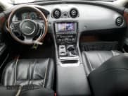 ✅ 2016 Jaguar XJ R-Sport • VIN: SAJWJ1CD7G8V95129 • Лот: 73569464. Опубликован ранее на Copart с пробегом 143 740 миль. Бесплатный доступ к архиву аукционных продаж из США и подробный отчёт об истории автомобиля на DreamBid. Изображение 8.