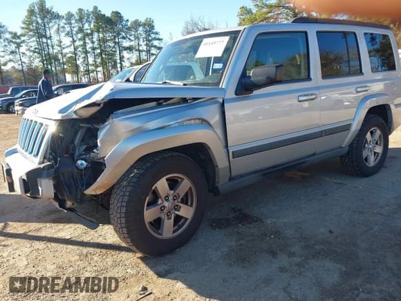 ✅ 2007 Jeep Commander Sport • VIN: 1J8HH48K77C587615 • Lot: 41149777. Wystawiony na IAAI z przebiegiem 167 871 mil. Bezpłatny archiwum sprzedaży aukcyjnych z USA i szczegółowy raport historii pojazdu na DreamBid. Zdjęcie 2.