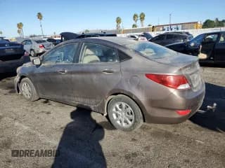 ✅ 2013 Hyundai Accent GLS • VIN: KMHCT4AE2DU317648 • Lot: 89714955. Wystawiony na Copart z przebiegiem 172 717 mil. Bezpłatny archiwum sprzedaży aukcyjnych z USA i szczegółowy raport historii pojazdu na DreamBid. Zdjęcie 2.