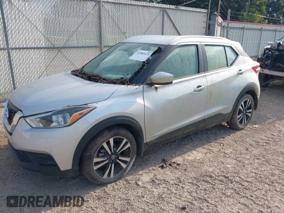 ✅ 2019 Nissan Kicks SV • VIN: 3N1CP5CU8KL492659 • Lot: 42985475. Listed on IAAI with 57,682 mi. Free auction sales archive from the USA and detailed vehicle history report at DreamBid. Image 2.
