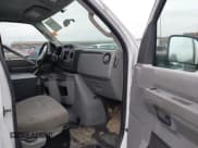 ✅ 2014 Ford Econoline Cargo Commercial • VIN: 1FTNE2EW3EDA96349 • Lot: 43719523. Wystawiony na IAAI z przebiegiem 195 659 mil. Bezpłatny archiwum sprzedaży aukcyjnych z USA i szczegółowy raport historii pojazdu na DreamBid. Zdjęcie 5.