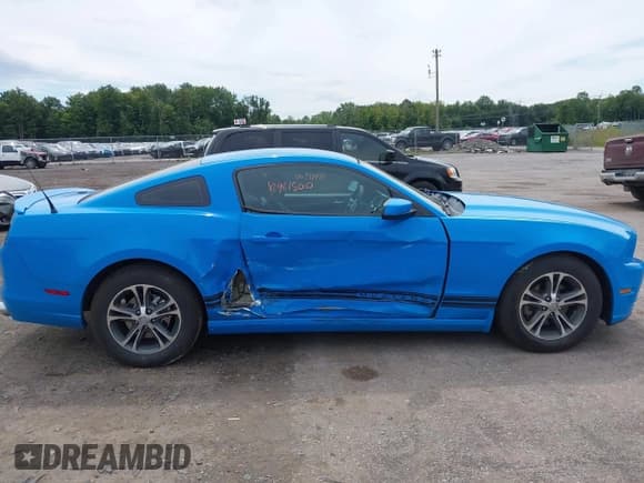 ✅ 2014 Ford Mustang V6 • VIN: 1ZVBP8AM9E5202105 • Лот: 42981500. Опубликован ранее на IAAI с пробегом 105 208 миль. Бесплатный доступ к архиву аукционных продаж из США и подробный отчёт об истории автомобиля на DreamBid. Изображение 13.