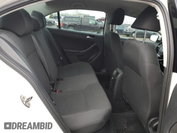 ✅ 2014 Volkswagen Jetta S • VIN: 3VW2K7AJ0EM227516 • Лот: 92585765. Опубликован ранее на Copart с пробегом 124 647 миль. Бесплатный доступ к архиву аукционных продаж из США и подробный отчёт об истории автомобиля на DreamBid. Изображение 10.