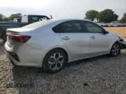 ✅ 2021 Kia Forte LXS • VIN: 3KPF24AD9ME345439 • Лот: 55681345. Опубликован ранее на Copart с пробегом 128 354 миль. Бесплатный доступ к архиву аукционных продаж из США и подробный отчёт об истории автомобиля на DreamBid. Изображение 3.