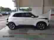 2023 Hyundai Venue Limited z VIN KMHRC8A32PU266009, wystawiony jako IAAI lot #43364487 z przebiegiem 6 798 mil mil oraz . Historia ofert i sprzedaży dostępna na DreamBid. Obrazek 14.