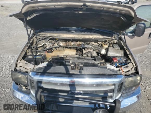 ✅ 1999 Ford F-350 XL • VIN: 1FTWX33F0XEB46970 • Лот: 84761085. Опубликован ранее на Copart с пробегом 305 041 миль. Бесплатный доступ к архиву аукционных продаж из США и подробный отчёт об истории автомобиля на DreamBid. Изображение 11.