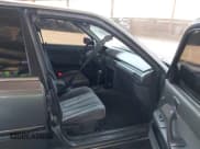 ✅ 1989 Toyota Camry • VIN: 4T1SV22E7KU046754 • Lot: 42302359. Wystawiony na IAAI z przebiegiem 188 583 mil. Bezpłatny archiwum sprzedaży aukcyjnych z USA i szczegółowy raport historii pojazdu na DreamBid. Zdjęcie 5.