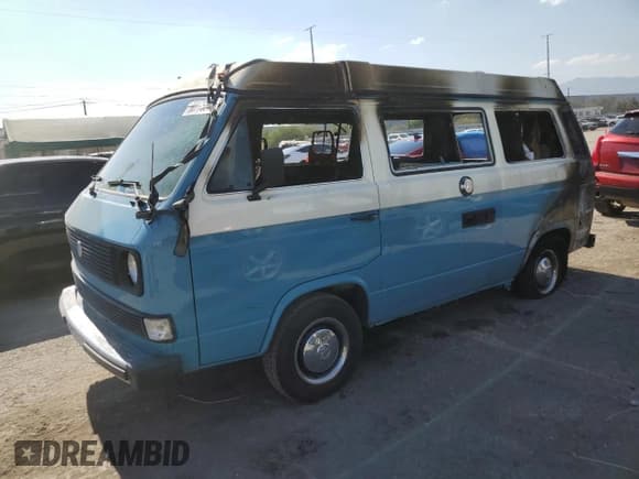 ✅ 1982 Volkswagen Vanagon • VIN: WV2ZA0251CH077772 • Lot: 60775844. Wystawiony na Copart z przebiegiem Nie podano. Bezpłatny archiwum sprzedaży aukcyjnych z USA i szczegółowy raport historii pojazdu na DreamBid. Zdjęcie 1.