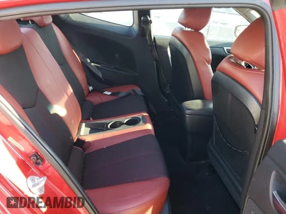 ✅ 2014 Hyundai Veloster • VIN: KMHTC6AD6EU194229 • Lot: 41686795. Wystawiony na Copart z przebiegiem Nie podano. Bezpłatny archiwum sprzedaży aukcyjnych z USA i szczegółowy raport historii pojazdu na DreamBid. Zdjęcie 10.