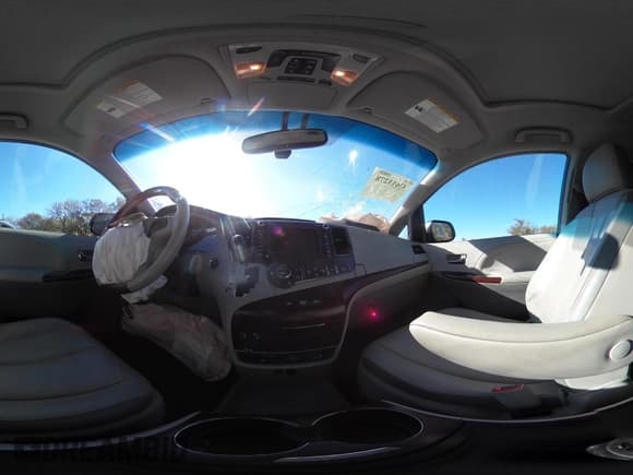 ✅ 2013 Toyota Sienna Limited • VIN: 5TDDK3DC9DS052599 • Lot: 43613278. Listed on IAAI with 208,117 mi. Free auction sales archive from the USA and detailed vehicle history report at DreamBid. Image 19.