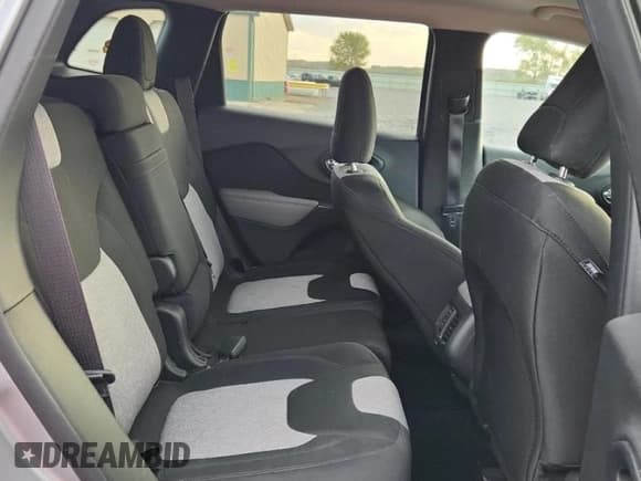 ✅ 2014 Jeep Cherokee Latitude • VIN: 1C4PJLCB4EW283274 • Lot: 91451535. Listed on Copart with 55,336 mi. Free auction sales archive from the USA and detailed vehicle history report at DreamBid. Image 10.