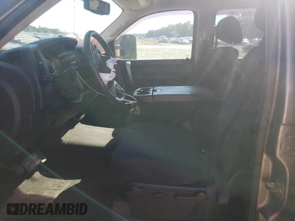 ✅ 2013 Chevrolet Silverado 2500HD LT • VIN: 1GC1KXC88DF213967 • Lot: 90948965. Listed on Copart with 170,863 mi. Free auction sales archive from the USA and detailed vehicle history report at DreamBid. Image 7.