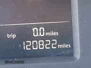 ✅ 2015 Volkswagen Passat S • VIN: 1VWAS7A3XFC110252 • Лот: 43399565. Опубликован ранее на IAAI с пробегом 120 822 миль. Бесплатный доступ к архиву аукционных продаж из США и подробный отчёт об истории автомобиля на DreamBid. Изображение 12.