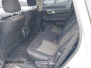 ✅ 2018 Nissan Pathfinder S • VIN: 5N1DR2MN9JC612444 • Lot: 42788716. Listed on IAAI with Not provided. Free auction sales archive from the USA and detailed vehicle history report at DreamBid. Image 8.