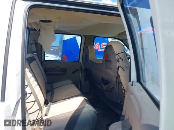 ✅ 1999 Ford F-250 XL • VIN: 1FTNW21S7XEB95334 • Lot: 43113361. Listed on IAAI with 219,093 mi. Free auction sales archive from the USA and detailed vehicle history report at DreamBid. Image 8.