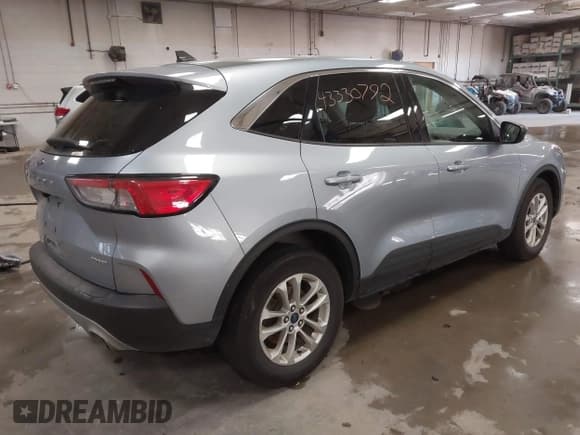 ✅ 2022 Ford Escape SE • VIN: 1FMCU9G68NUB43502 • Lot: 43330792. Listed on IAAI with Not provided. Free auction sales archive from the USA and detailed vehicle history report at DreamBid. Image 4.