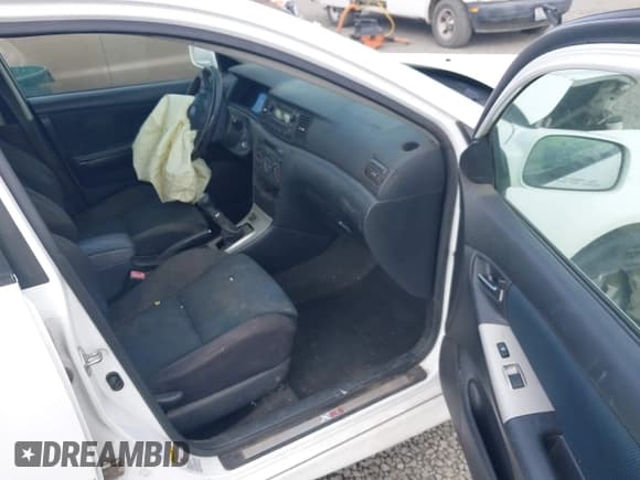 ✅ 2005 Toyota Corolla XRS • VIN: 2T1BY30E95C321031 • Lot: 42606603. Wystawiony na IAAI z przebiegiem Nie podano. Bezpłatny archiwum sprzedaży aukcyjnych z USA i szczegółowy raport historii pojazdu na DreamBid. Zdjęcie 5.