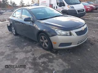✅ 2014 Chevrolet Cruze 1LT • VIN: 1G1PC5SB3E7349727 • Lot: 43571475. Listed on IAAI with 121,700 mi. Free auction sales archive from the USA and detailed vehicle history report at DreamBid. Image 1.