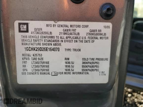 2006 Chevrolet Silverado 2500HD LT1 с VIN 1GCHK29D26E164070, выставлен на аукционе Copart как лот 90705675 с пробегом Не указан миль и На запчасти • Non repairable. История ставок и продаж доступна на DreamBid. Изображение 12.