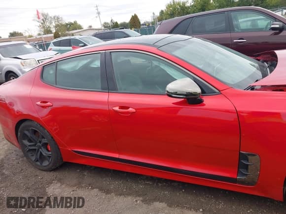✅ 2018 Kia Stinger GT2 • VIN: KNAE55LCXJ6016356 • Лот: 43398299. Опубликован ранее на IAAI с пробегом 67 809 миль. Бесплатный доступ к архиву аукционных продаж из США и подробный отчёт об истории автомобиля на DreamBid. Изображение 13.