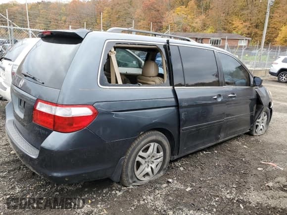 ✅ 2005 Honda Odyssey EX-L • VIN: 5FNRL387X5B030925 • Lot: 90839255. Listed on Copart with 163,476 mi. Free auction sales archive from the USA and detailed vehicle history report at DreamBid. Image 3.