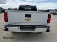 ✅ 2019 Chevrolet Silverado 1500 LT • VIN: 2GCVKPEC5K1127961 • Lot: 86750245. Wystawiony na Copart z przebiegiem 141 037 mil. Bezpłatny archiwum sprzedaży aukcyjnych z USA i szczegółowy raport historii pojazdu na DreamBid. Zdjęcie 6.