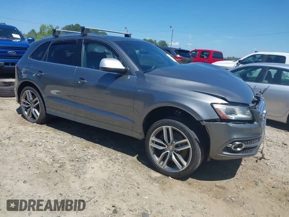 ✅ 2014 Audi SQ5 Prestige • VIN: WA1VGAFP6EA011608 • Lot: 42325446. Listed on IAAI with 114,867 mi. Free auction sales archive from the USA and detailed vehicle history report at DreamBid. Image 1.