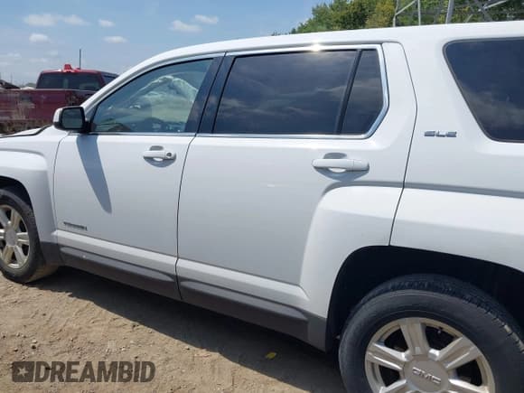 ✅ 2016 GMC Terrain SLE • VIN: 2GKALMEKXG6281145 • Lot: 43018920. Listed on IAAI with 199,585 mi. Free auction sales archive from the USA and detailed vehicle history report at DreamBid. Image 15.