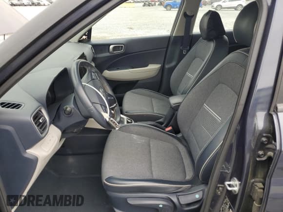 ✅ 2022 Hyundai Venue Limited • VIN: KMHRC8A31NU169963 • Lot: 50882925. Listed on Copart with 79,276 mi. Free auction sales archive from the USA and detailed vehicle history report at DreamBid. Image 7.