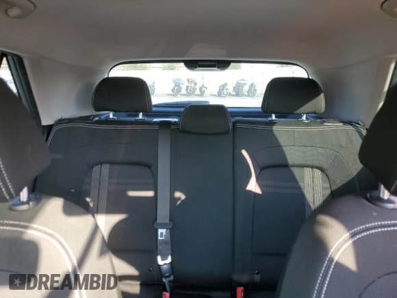 ✅ 2021 Hyundai Venue SEL • VIN: KMHRC8A33MU090454 • Lot: 74078304. Listed on Copart with 70,575 mi. Free auction sales archive from the USA and detailed vehicle history report at DreamBid. Image 10.