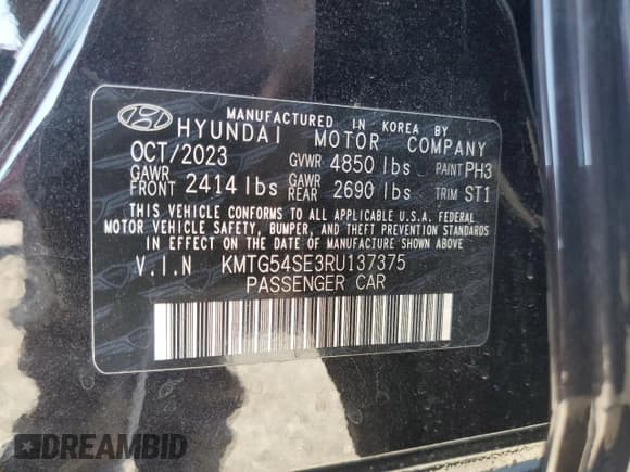 ✅ 2024 Genesis G70 Sport Advanced • VIN: KMTG54SE3RU137375 • Lot: 73545274. Listed on Copart with 1,702 mi. Free auction sales archive from the USA and detailed vehicle history report at DreamBid. Image 13.