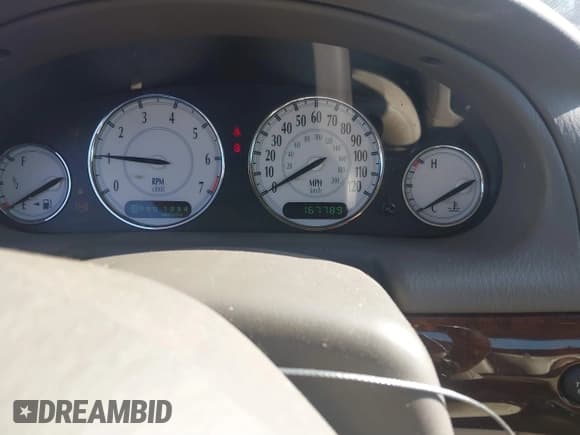 ✅ 2002 Chrysler 300M M • VIN: 2C3HE66G92H167536 • Лот: 41369945. Опубликован ранее на IAAI с пробегом 167 789 миль. Бесплатный доступ к архиву аукционных продаж из США и подробный отчёт об истории автомобиля на DreamBid. Изображение 7.