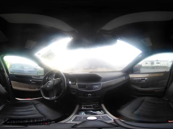 ✅ 2011 Mercedes-Benz E 550 Luxury • VIN: WDDHF9AB9BA347948 • Лот: 43846197. Опубликован ранее на IAAI с пробегом 193 629 миль. Бесплатный доступ к архиву аукционных продаж из США и подробный отчёт об истории автомобиля на DreamBid. Изображение 18.