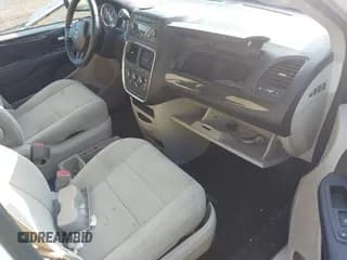 ✅ 2012 Dodge Grand Caravan SXT • VIN: 2C4RDGCG4CR304049 • Lot: 42651102. Wystawiony na IAAI z przebiegiem Nie podano. Bezpłatny archiwum sprzedaży aukcyjnych z USA i szczegółowy raport historii pojazdu na DreamBid. Zdjęcie 5.