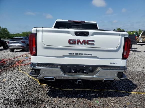 ✅ 2024 GMC Sierra 1500 SLT • VIN: 3GTUUDED3RG344150 • Lot: 56989275. Listed on Copart with 15,315 mi. Free auction sales archive from the USA and detailed vehicle history report at DreamBid. Image 6.