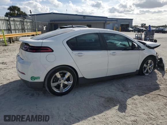 ✅ 2013 Chevrolet Volt • VIN: 1G1RH6E44DU123869 • Lot: 84386834. Wystawiony na Copart z przebiegiem 130 051 mil. Bezpłatny archiwum sprzedaży aukcyjnych z USA i szczegółowy raport historii pojazdu na DreamBid. Zdjęcie 3.