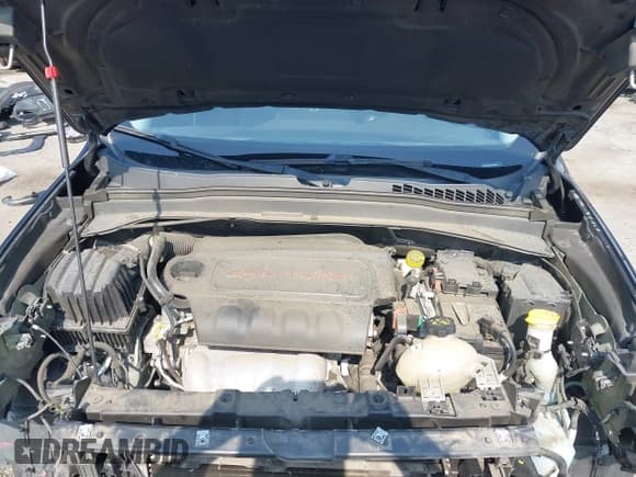 ✅ 2017 Jeep Renegade Latitude • VIN: ZACCJABB8HPE95679 • Лот: 42718826. Опубликован ранее на IAAI с пробегом 96 940 миль. Бесплатный доступ к архиву аукционных продаж из США и подробный отчёт об истории автомобиля на DreamBid. Изображение 10.