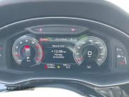 ✅ 2023 Audi Q8 Premium Plus • VIN: WA1EVBF10PD038361 • Lot: 41742607. Wystawiony na IAAI z przebiegiem 12 160 mil. Bezpłatny archiwum sprzedaży aukcyjnych z USA i szczegółowy raport historii pojazdu na DreamBid. Zdjęcie 7.