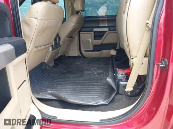 ✅ 2015 Ford F-150 XLT • VIN: 1FTEW1EG0FFA99005 • Lot: 42562881. Wystawiony na IAAI z przebiegiem 176 139 mil. Bezpłatny archiwum sprzedaży aukcyjnych z USA i szczegółowy raport historii pojazdu na DreamBid. Zdjęcie 8.