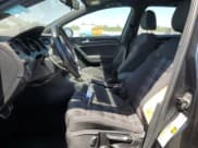 ✅ 2016 Volkswagen Golf GTI S • VIN: 3VW4T7AU1GM063308 • Lot: 67266765. Wystawiony na Copart z przebiegiem 64 292 mil. Bezpłatny archiwum sprzedaży aukcyjnych z USA i szczegółowy raport historii pojazdu na DreamBid. Zdjęcie 7.