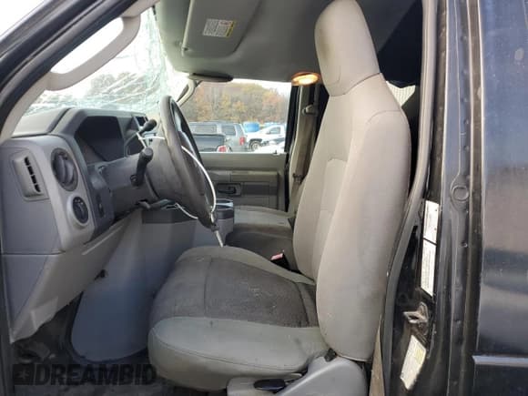 ✅ 2011 Ford Econoline Cargo Commercial • VIN: 1FTNS2EW7BDA23344 • Lot: 91380315. Wystawiony na Copart z przebiegiem 271 245 mil. Bezpłatny archiwum sprzedaży aukcyjnych z USA i szczegółowy raport historii pojazdu na DreamBid. Zdjęcie 8.