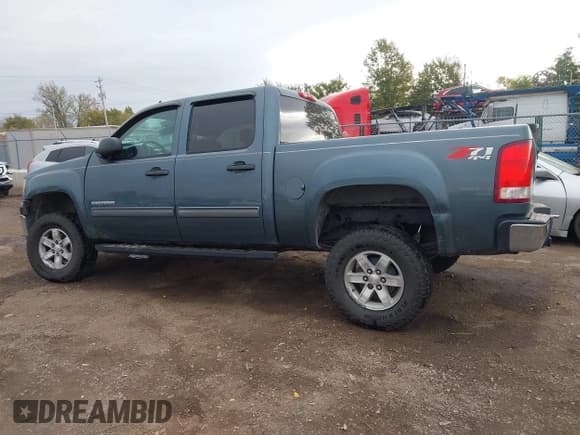 ✅ 2012 GMC Sierra 1500 SLE • VIN: 3GTP2VE72CG235883 • Лот: 43504389. Опубликован ранее на IAAI с пробегом 169 675 миль. Бесплатный доступ к архиву аукционных продаж из США и подробный отчёт об истории автомобиля на DreamBid. Изображение 14.