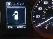 2016 Hyundai Tucson Limited z VIN KM8J33A20GU147169, wystawiony jako IAAI lot #43449965 z przebiegiem 42 917 mil mil oraz . Historia ofert i sprzedaży dostępna na DreamBid. Obrazek 16.